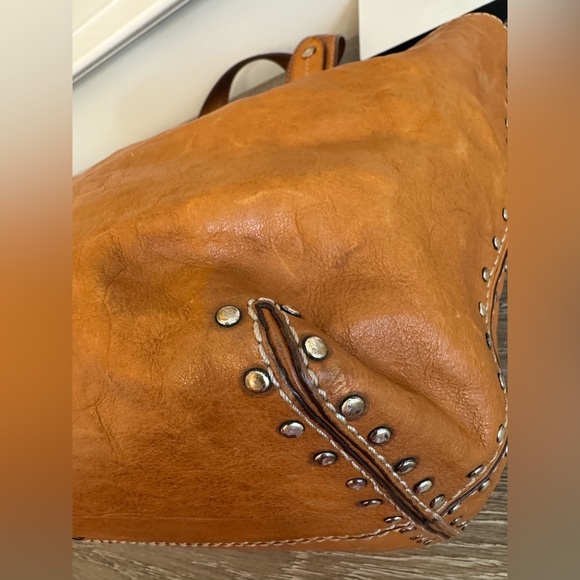 Michael Kors shoulder bag. - Picture 11 of 13